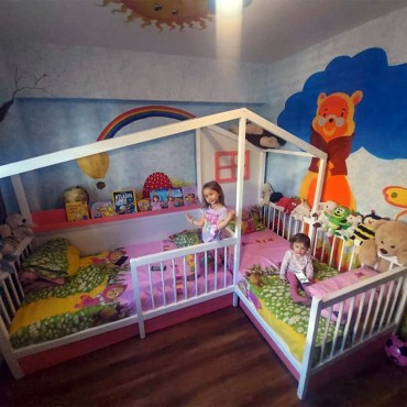 Patut din lemn masiv model casuta Montessori dublu 2*90*200cm dedicat fratiorilor